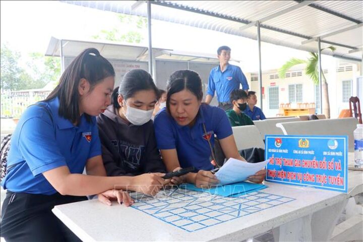 Tuổi trẻ tiên phong lan tỏa phong trào “Bình dân học vụ số”