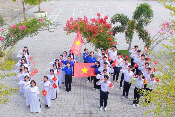 Đưa Nghị quyết thành hành động: Sức trẻ trong hành trình kiến tạo tương lai đất nước