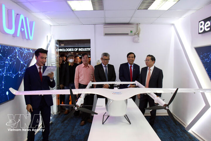 Vietnamese UAV firms showcase capabilities at world’s largest autonomy expo in US