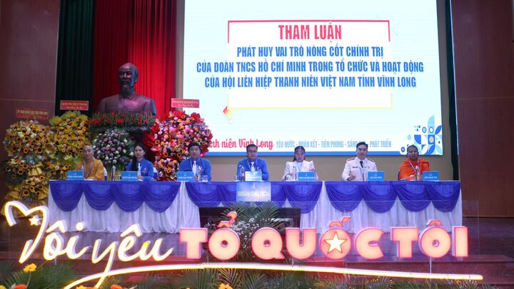 Thể hiện tinh thần thanh niên thời đại mới