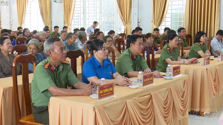 Tuổi trẻ An Giang với hành trình tri ân thiết thực ở vùng biên giới