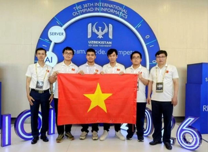 Vietnamese students shine at International Olympiad in Informatics 2026