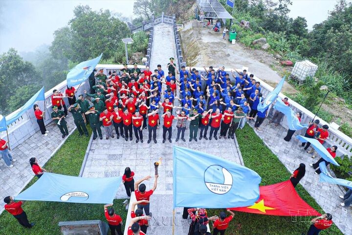 Khi lòng yêu nước được thể hiện bằng hành động của người trẻ
