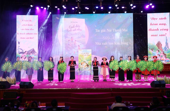 Thắp sáng đam mê đọc sách và tinh thần tự học cho thiếu nhi