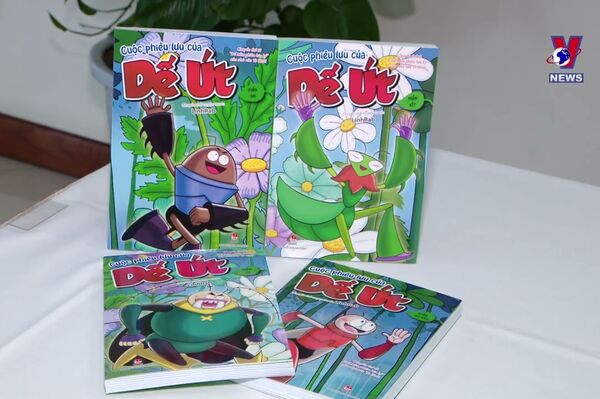 Female writer wins grand prize of De Men Awards for Children