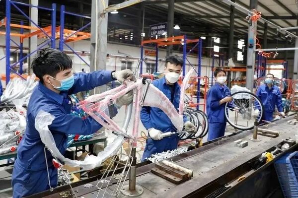 IMF projects Vietnam’s growth at nearly 6% this year