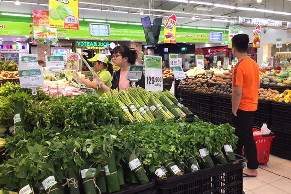 Survey reveals shifts in Vietnamese shopper habits