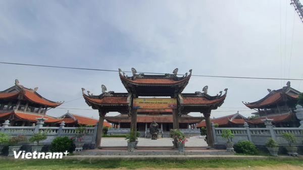 Largest wooden pagoda in Nghe An province