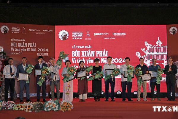 Bui Xuan Phai Awards honor Hanoi’s lovers