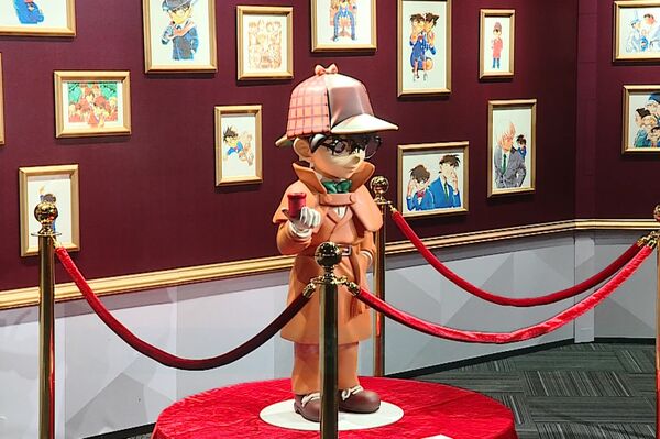 “Detective Conan” exhibition delights fans in Hanoi