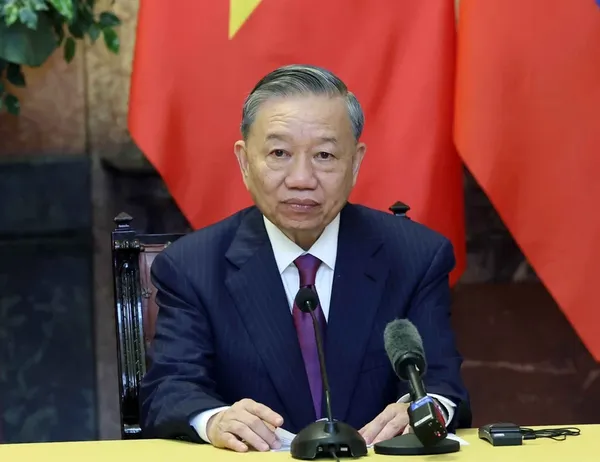 Party chief calls for institutional, legal breakthroughs for nation’s rise