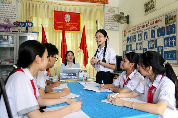 Liên đội trưởng giỏi toàn diện, nhiệt huyết trong công tác