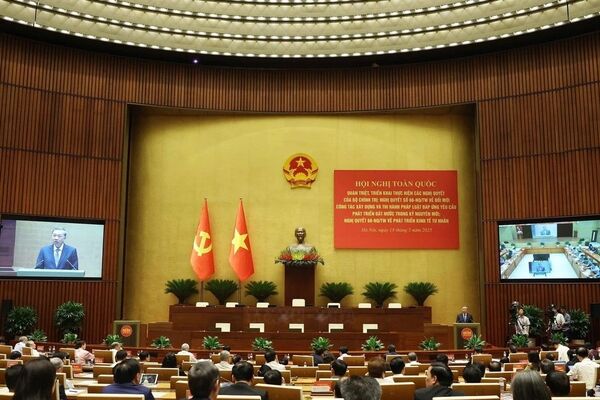 Politburo resolutions aim to make Vietnam high-income by 2045