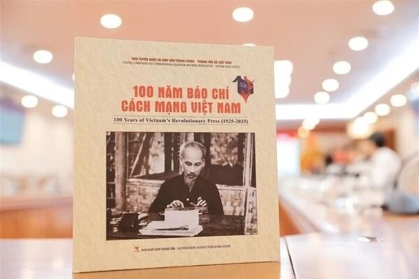 Photo book celebrates a century of Vietnam’s revolutionary press