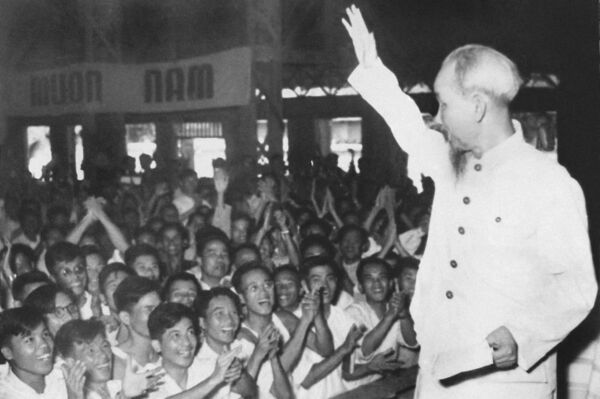 <b>“Thanh niên phải chuẩn bị làm người chủ nước nhà”</b>