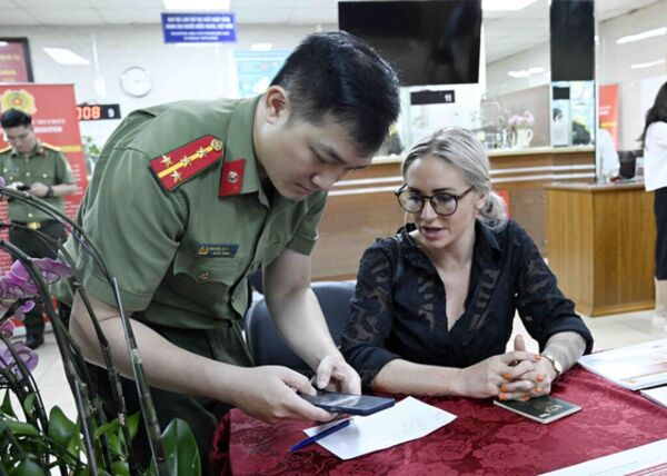 Vietnam grants level-2 e-ID accounts to foreign residents from July 1