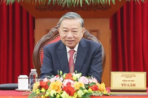 Vietnamese Party leader, US President talk bilateral ties, trade issues