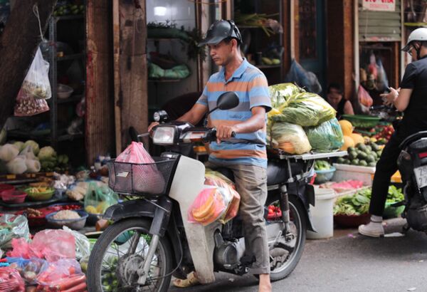 Hà Nội ban hành nghị quyết cấm sử dụng túi ni lông và hộp nhựa xốp đựng thực phẩm từ năm 2028