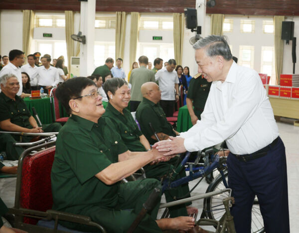 Party chief pens article honouring fallen heroes, revolution contributors