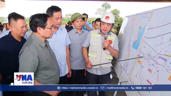Thủ tướng khảo sát các dự án hạ tầng tại tỉnh Quảng Trị