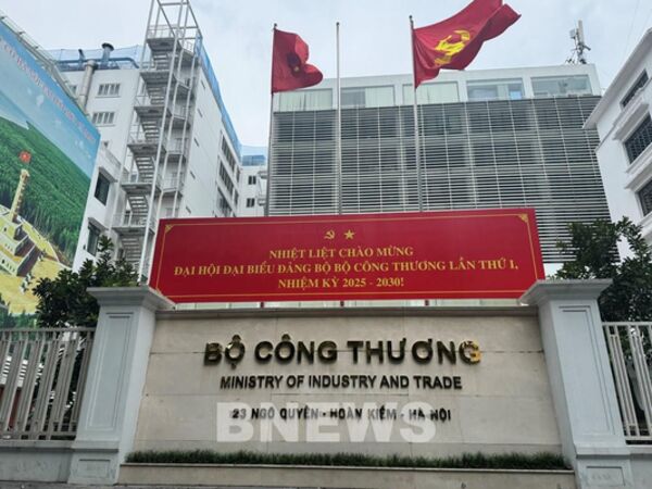 Bộ Công Thương yêu cầu cắt giảm tối thiểu 30% điều kiện kinh doanh