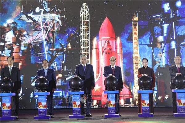 Exhibition of 80-year national achievements opens at Vietnam Exposition Centre