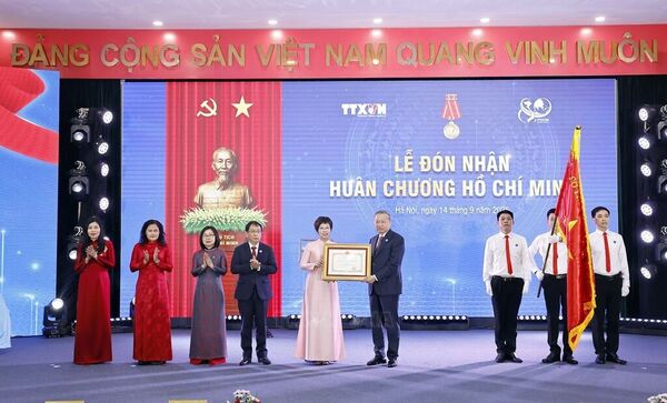 Party chief attends ceremony marking Vietnam News Agency’s 80th founding anniversary