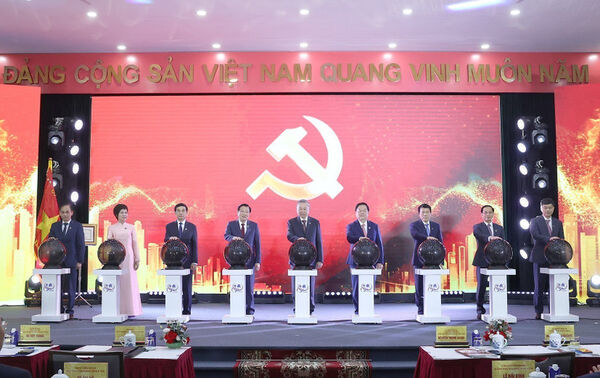 Vietnam News Agency affirms key role in providing information on Party congresses