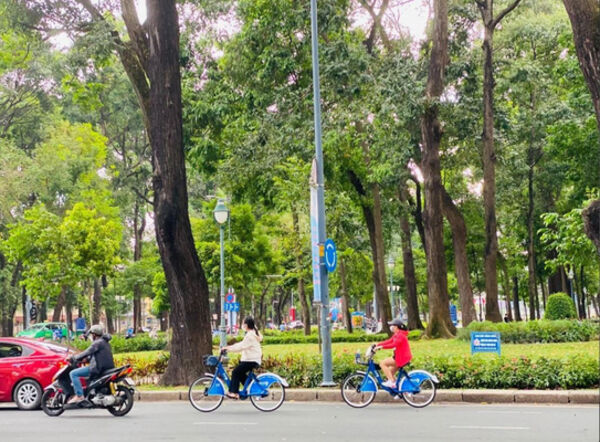 HCM City seeks solutions to return to bicycle-friendly era