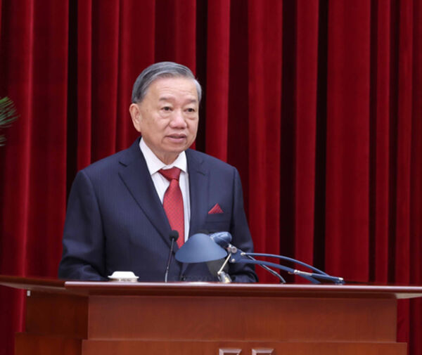 Party Central Committee’s 13th plenum discusses preparations for 14th National Party Congress, socio-economic issues