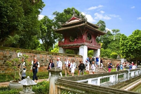 Vietnam’s foreign tourist arrivals rise 21.5% in nine months