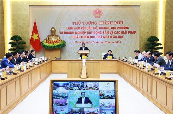 Thủ tướng Phạm Minh Chính: Tạo điều kiện thuận lợi nhất phát triển nhà ở xã hội