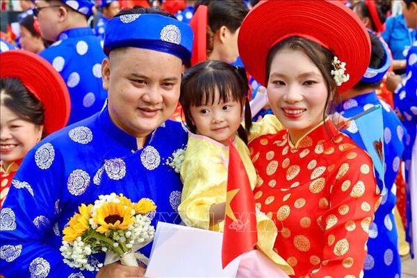 Lễ cưới tập thể năm 2025: 50 cặp đôi cùng viết nên câu chuyện hạnh phúc​