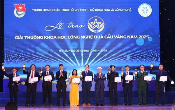 Young scientists, female sci-tech students of 2025 honoured