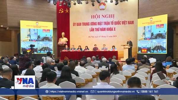 Đưa “bảo vệ môi trường” trở thành nhiệm vụ trung tâm, cùng với phát triển KTXH