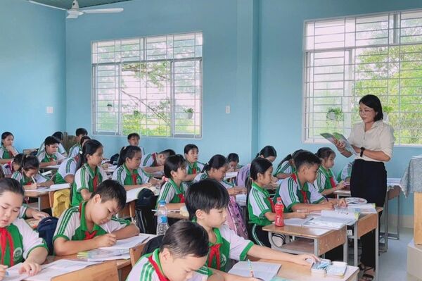 Unsung teachers light the way in Vietnam’s border areas