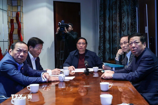 PM chairs urgent online meeting from South Africa on flood response in central region