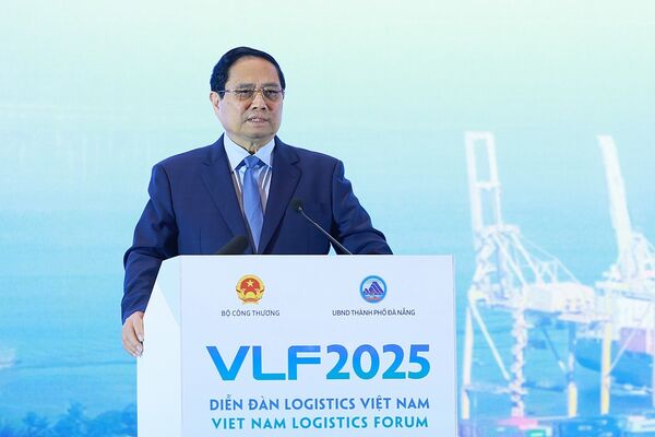 PM charts course for Vietnam’s smart, green, digital logistics future