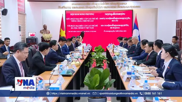 Hà Nội và Viêng Chăn tiếp tục hợp tác chặt chẽ, bền vững