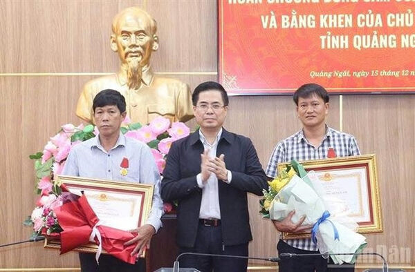 Quang Ngai residents receive State President's Bravery Order