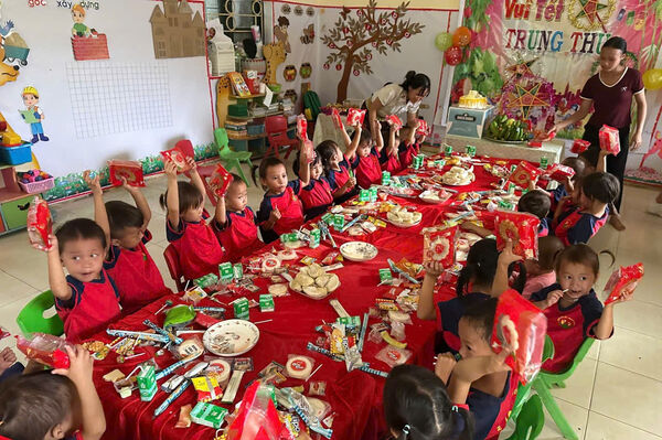 Trên những nẻo đường gieo chữ: Hành trình 15 năm “bám bản” của cô giáo Lia