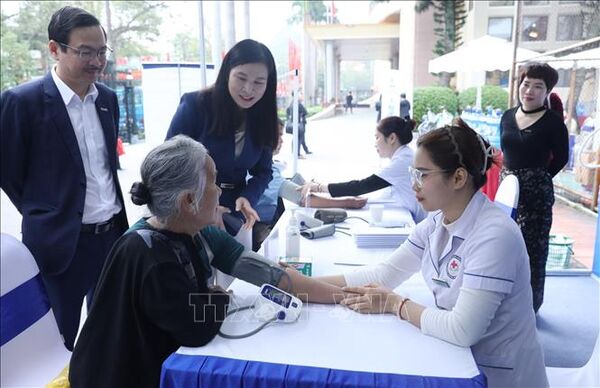 Thi đua yêu nước: Vì người nghèo - Không để ai bị bỏ lại phía sau