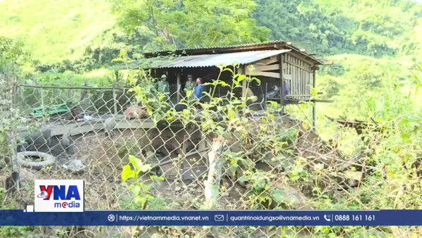 Bộ đội Biên phòng học tiếng nói, phong tục của đồng bào