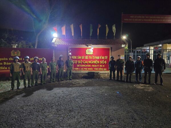 Xuyên đêm tuần tra giữ bình yên nơi vùng sâu, vùng đồng bào thiểu số