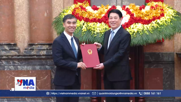 Chủ tịch nước trao quyết định bổ nhiệm Đại sứ Việt Nam tại nước ngoài