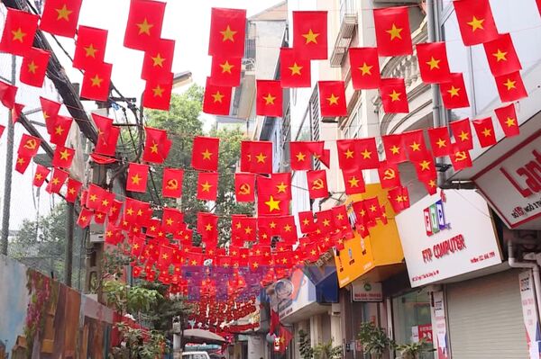 “Happiness Alley” in Hanoi