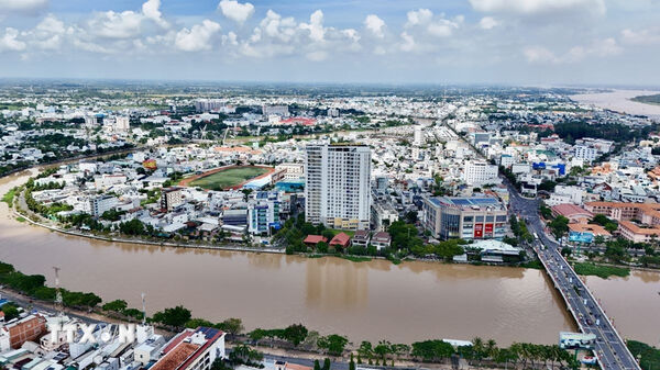 Đưa Nghị quyết thành hành động: Phát huy vai trò của địa phương trong chiến lược phát triển quốc gia