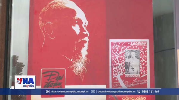 Trưng bày “Từ trang nhất đến trang sử – Xuân đất nước, Đảng soi đường”