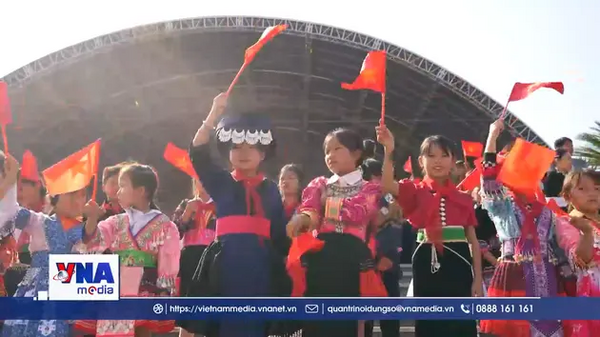 Ngôi trường ước mơ đã thành hiện thực ở biên giới Si Pa Phìn