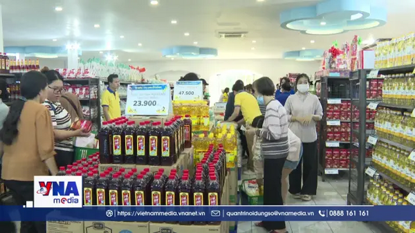 Siêu thị mini 0 đồng mang Tết cho bà con khó khăn tại TP. Hồ Chí Minh